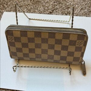 Damier Azur Zippy Wallet